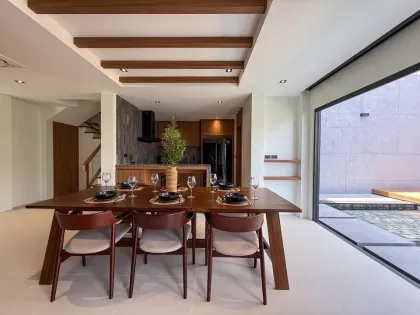 วิลล่าสระว่ายน้ำ 3 ห้องนอน 3 ห้องน้ำ ให้เช่าใน Patak Villa ชะลอ่ง