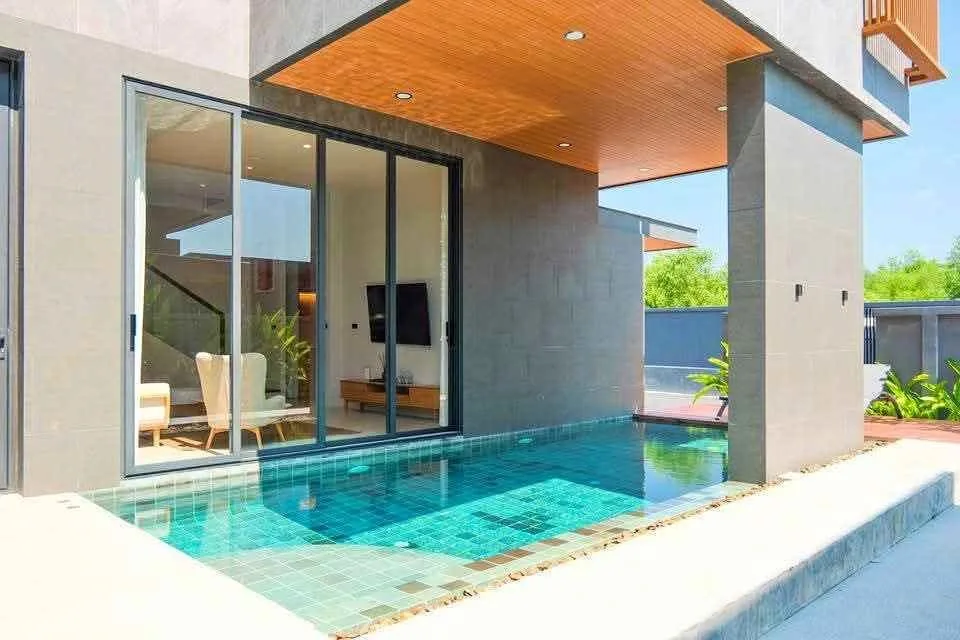 Villa con piscina privada y vista al mar de 3 habitaciones en Rawai