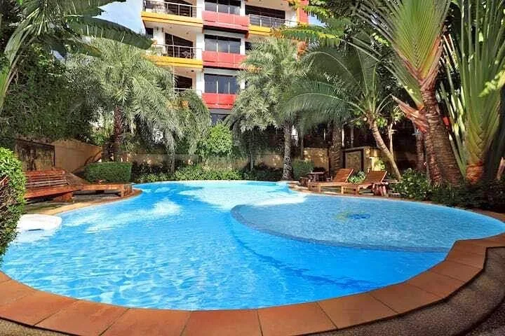 Apartamento de 2 habitaciones y 2 baños en alquiler en Rawai, Phuket