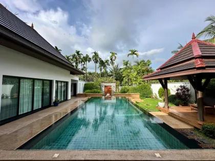 Villa de 3 habitaciones con piscina privada en alquiler en Surin