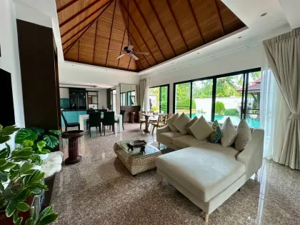 Villa de 3 habitaciones con piscina privada en alquiler en Surin