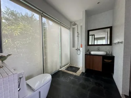 Villa de 3 habitaciones con piscina privada en alquiler en Surin