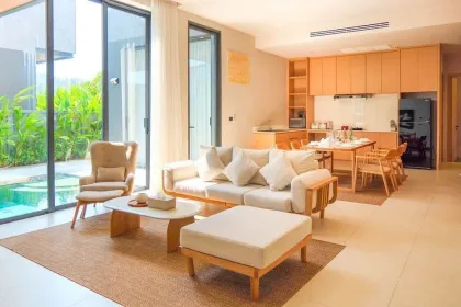 Luxuriöse moderne 3-Schlafzimmer-Poolvilla zur Miete in Palai, Chalong