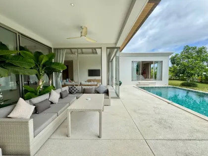 Bali-Stil 4-Zimmer-Villa mit Pool zur Miete in Cherng Talay, Bang Tao