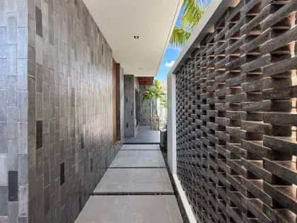 Современная вилла с 3 спальнями и бассейном в Patak Villa, Чалонг