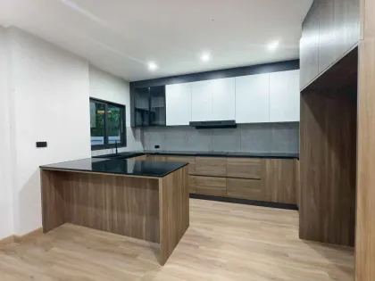Poolvilla mit 3 Schlafzimmern und 3 Bädern zur Miete in Paklok