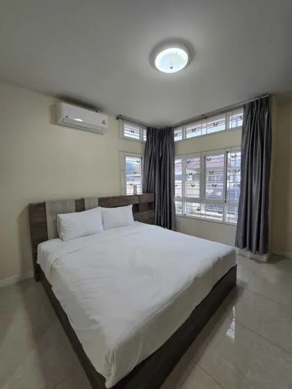 Вилла с 3 спальнями и 2 ванными комнатами в аренду в Phuket Villa Chaofa 2