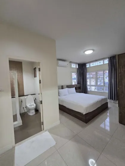 Вилла с 3 спальнями и 2 ванными комнатами в аренду в Phuket Villa Chaofa 2