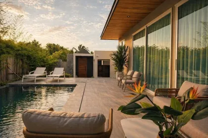 Luxus-Poolvilla mit 3 Schlafzimmern in Rawai zu vermieten