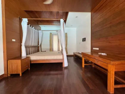 5-Bedroom Villa with Private Salt Water Pool in Chalong