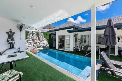 Rawai 5卧室豪华带泳池别墅出租