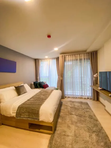 Современная квартира с 1 спальней в The Base Rise Phuket на аренду