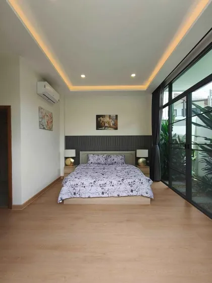 Brandneue 3-Zimmer-Poolvilla zur Miete in Chalong