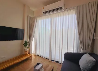 Maison à louer 2 chambres, 2 salles de bain dans jardin privé