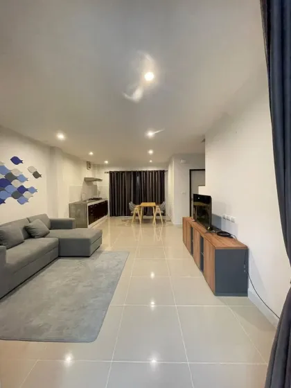 ทาวน์โฮม 3 ห้องนอนทันสมัยให้เช่าในสุปลัย เบลล่า ถลาง