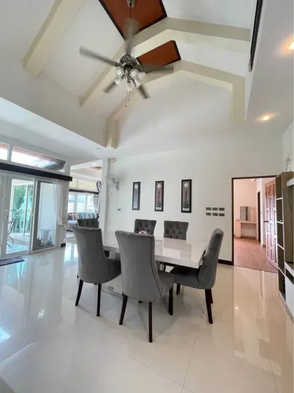 Private Familienvilla mit Pool in Rawai, 3 Schlafzimmer, 3 Badezimmer