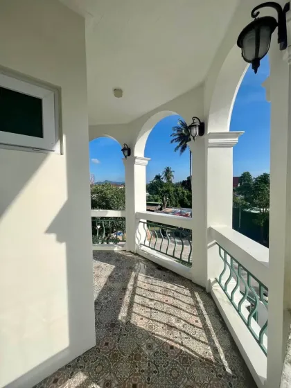 4-Bed 3-Bath Modern Townhouse in Supicha Sino Koh Kaew 8