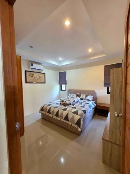 Villa de 3 habitaciones con piscina privada en alquiler en Thalang