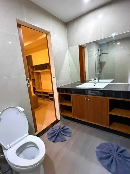 Villa de 3 habitaciones con piscina privada en alquiler en Thalang