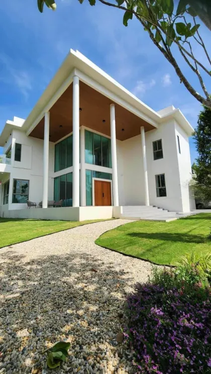 Neu renovierte 4-Zimmer-Villa zur Miete in Anuphas Golf Ville, Kathu