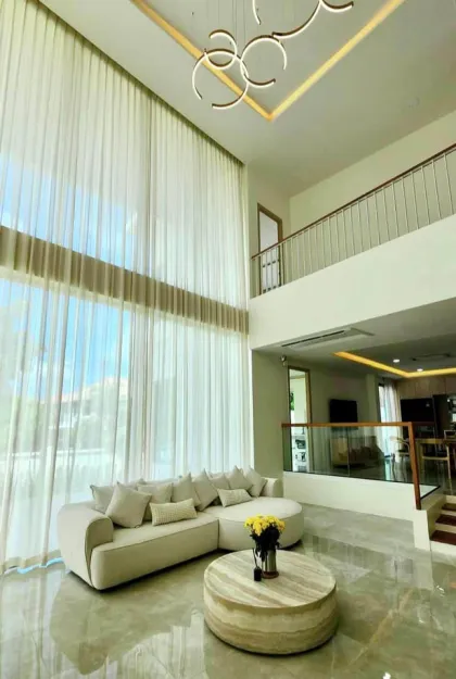Neu renovierte 4-Zimmer-Villa zur Miete in Anuphas Golf Ville, Kathu