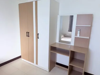 Угловая 1-комнатная квартира в аренду в Baan Phon, Талаанг