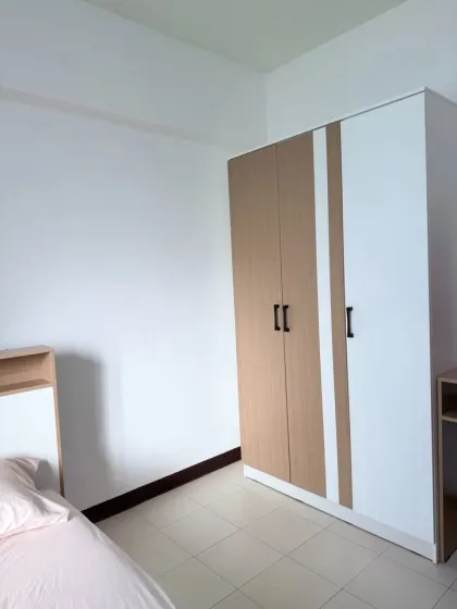 Угловая 1-комнатная квартира в аренду в Baan Phon, Талаанг