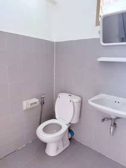 Угловая 1-комнатная квартира в аренду в Baan Phon, Талаанг