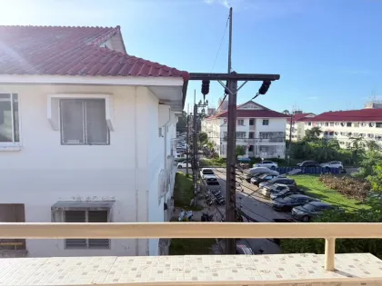 Угловая 1-комнатная квартира в аренду в Baan Phon, Талаанг