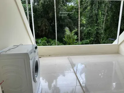 Apartamento de 2 habitaciones con mascotas en The Green Golf Residence, Phuket
