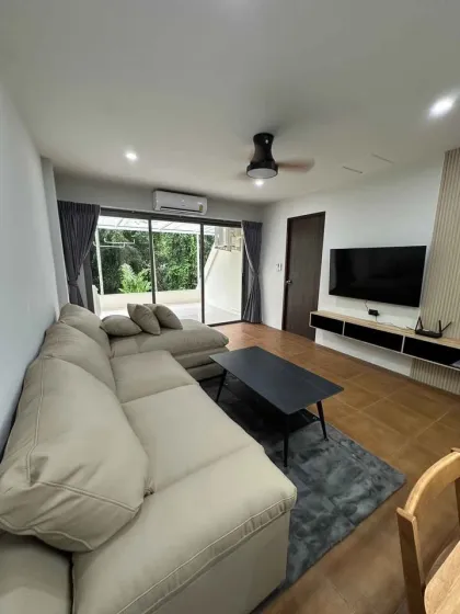 Apartamento de 2 habitaciones con mascotas en The Green Golf Residence, Phuket