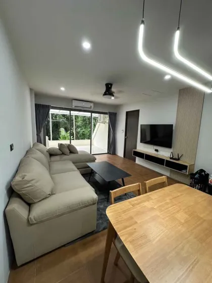 Apartamento de 2 habitaciones con mascotas en The Green Golf Residence, Phuket
