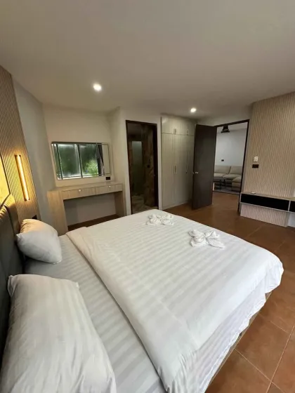 Apartamento de 2 habitaciones con mascotas en The Green Golf Residence, Phuket