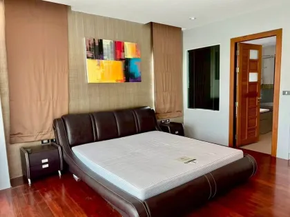 Luxury Lake View Condo for Rent at Chalong