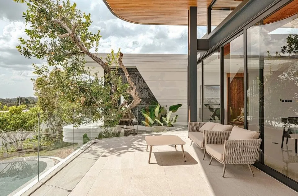 Ultra-Luxus 4-Schlafzimmer-Poolvilla zur Miete in Botanica The Valley, Layan