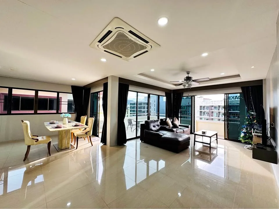 Apartamento de 2 Habitaciones y 3 Baños en Patong Elite Condo