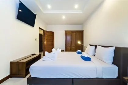 Poolvilla mit Jacuzzi zur Miete in Kamala, Phuket