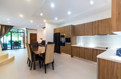 Poolvilla mit Jacuzzi zur Miete in Kamala, Phuket