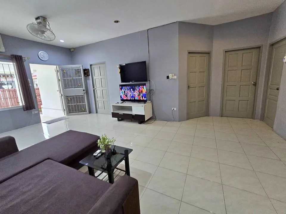 Villa de 3 habitaciones y 3 baños en alquiler cerca del Hospital Debuk, Phuket Town
