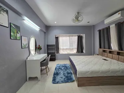Villa de 3 habitaciones y 3 baños en alquiler cerca del Hospital Debuk, Phuket Town