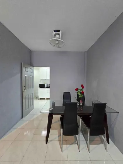 Villa de 3 habitaciones y 3 baños en alquiler cerca del Hospital Debuk, Phuket Town