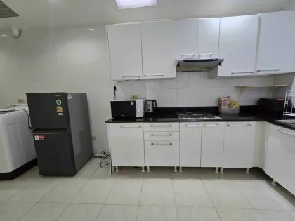 Villa de 3 habitaciones y 3 baños en alquiler cerca del Hospital Debuk, Phuket Town