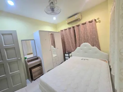 Villa de 3 habitaciones y 3 baños en alquiler cerca del Hospital Debuk, Phuket Town