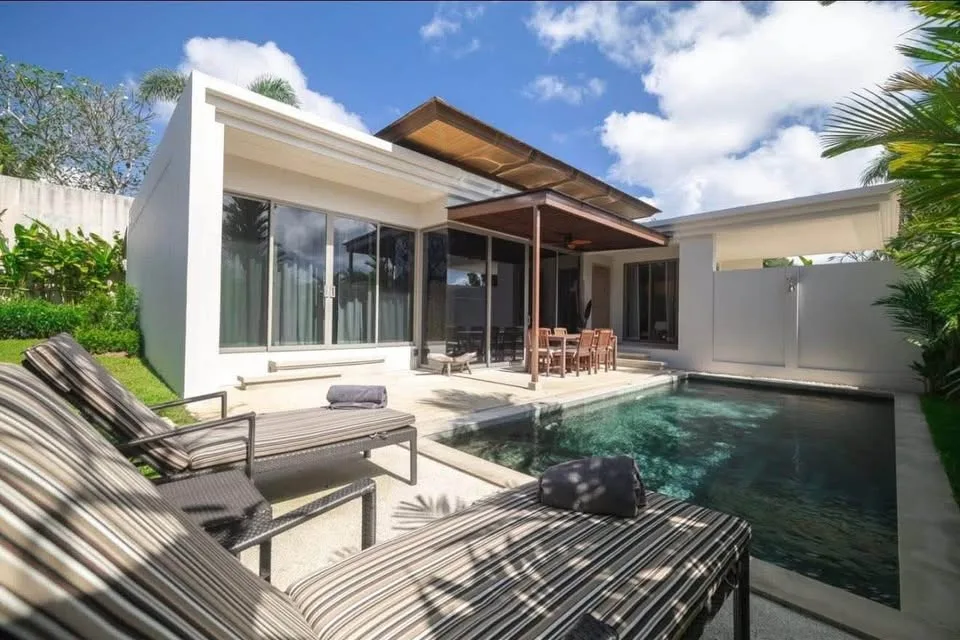 Villa Tropical con Piscina Trichada en Alquiler en Bang Tao