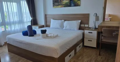 Appartement spacieux 1 chambre près de la plage Nai Harn