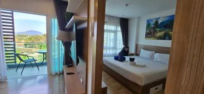 Appartement spacieux 1 chambre près de la plage Nai Harn