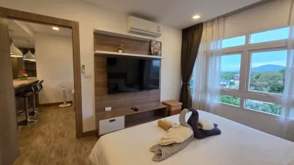 Appartement spacieux 1 chambre près de la plage Nai Harn
