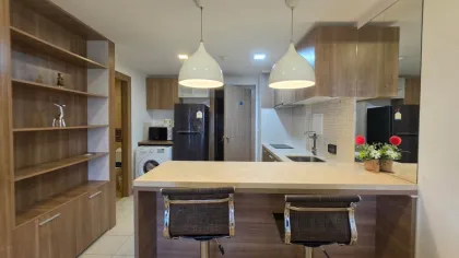 Appartement spacieux 1 chambre près de la plage Nai Harn