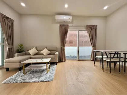 Casa de una planta con 2 dormitorios y apta para mascotas en Golden Ville Paklok