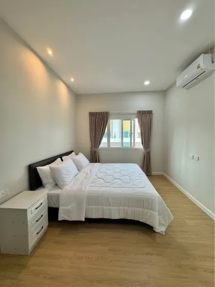 Casa de una planta con 2 dormitorios y apta para mascotas en Golden Ville Paklok